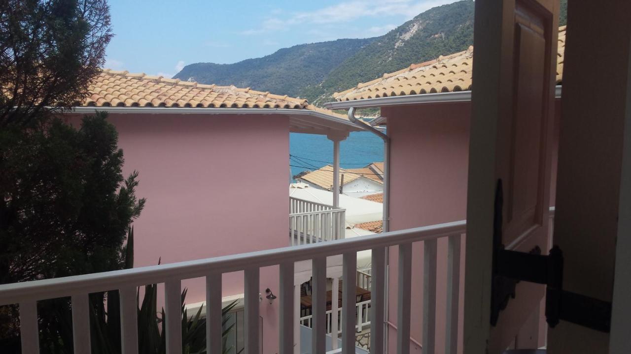 Ionis Hotel Áyios Nikítas 外观 照片