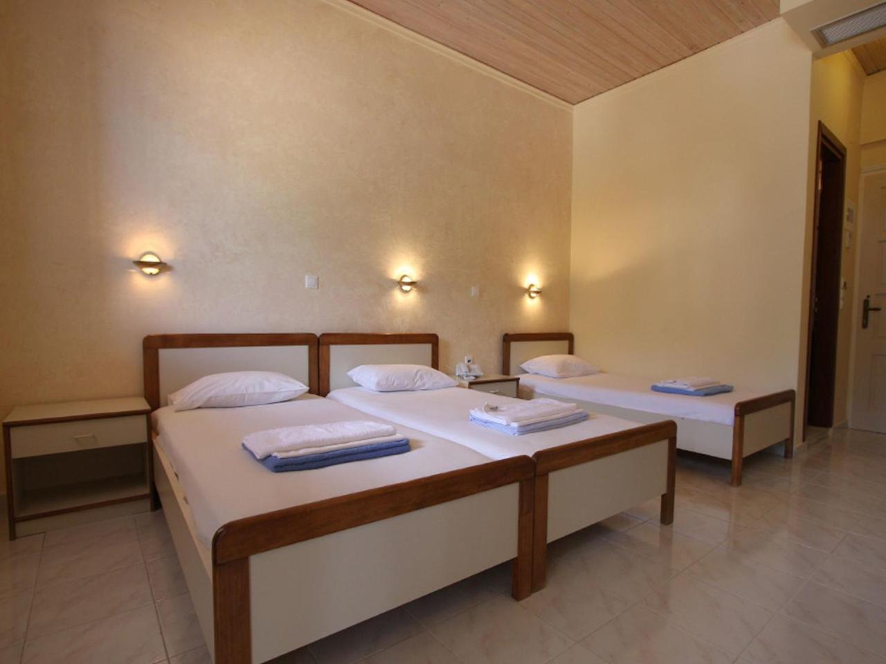 Ionis Hotel Áyios Nikítas 外观 照片