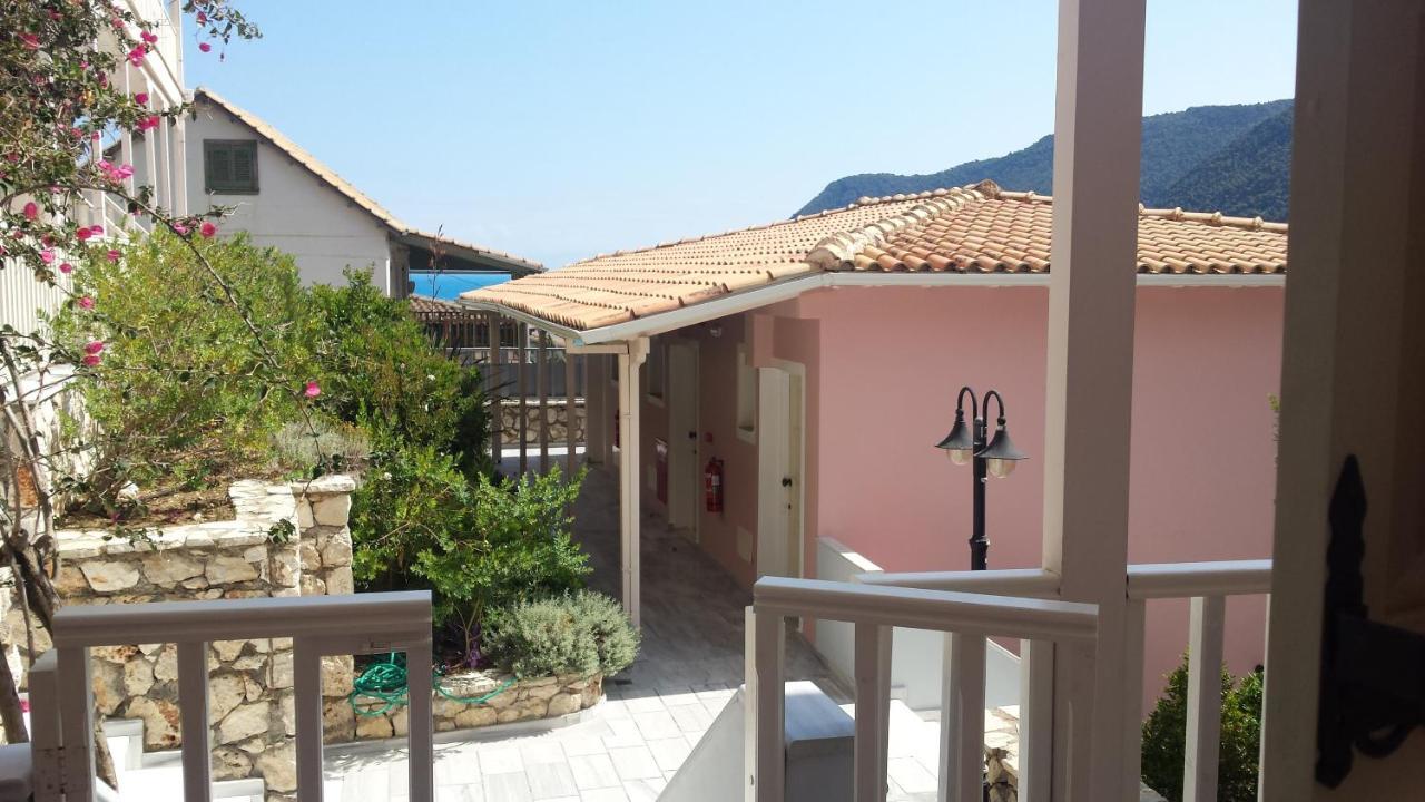 Ionis Hotel Áyios Nikítas 外观 照片